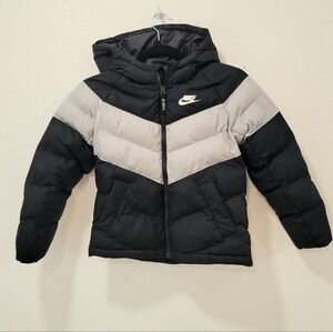 Nike Boys XS Puffer Parka Black Gray Chevron Stripe Hooded Jacket
